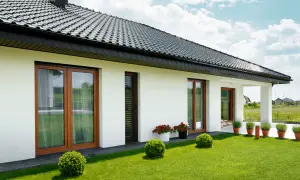 Idealne parapety do brązowych okien: praktyczny poradnik wyboru materiałów